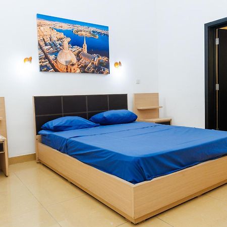 Stylish St.Julians 2 Bedroom Apartment For Rent In The City Centre With Terrace Saint Julian's Exteriér fotografie