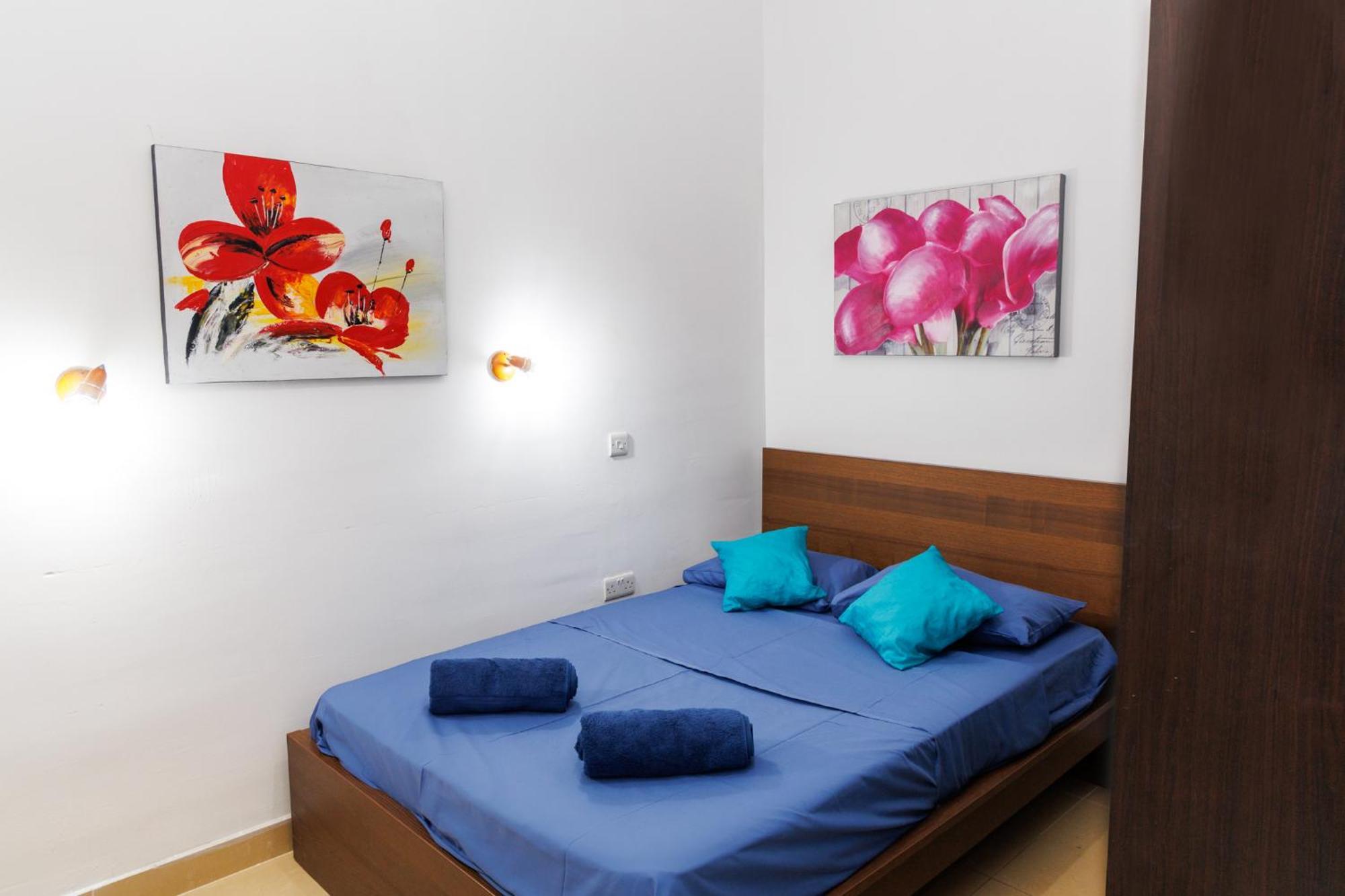 Stylish St.Julians 2 Bedroom Apartment For Rent In The City Centre With Terrace Saint Julian's Exteriér fotografie